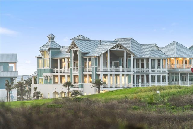 180 Sunrise Ave, Port Aransas, TX 78373