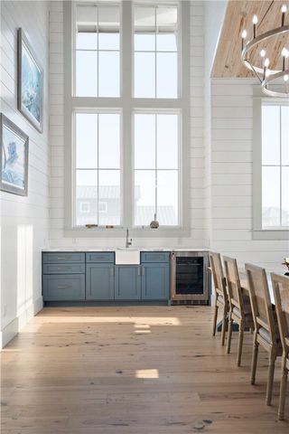 180 Sunrise Ave, Port Aransas, TX 78373