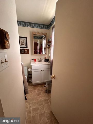 1270 FAIRVIEW DR, Bellefonte, PA 16823