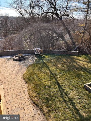 1270 FAIRVIEW DR, Bellefonte, PA 16823