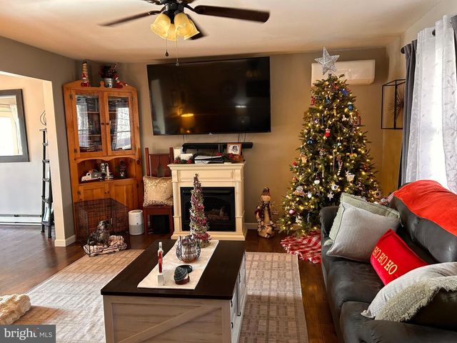 1270 FAIRVIEW DR, Bellefonte, PA 16823