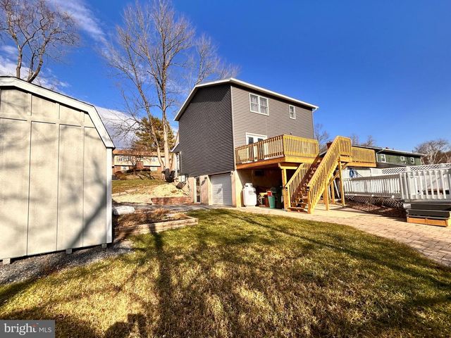 1270 FAIRVIEW DR, Bellefonte, PA 16823