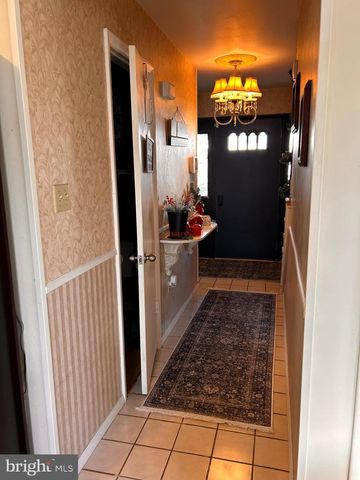 1270 FAIRVIEW DR, Bellefonte, PA 16823