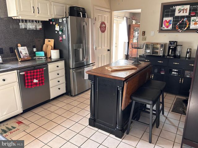 1270 FAIRVIEW DR, Bellefonte, PA 16823