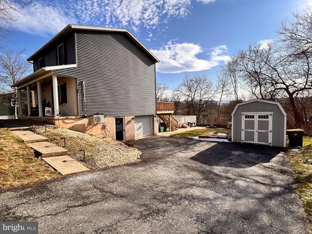 1270 FAIRVIEW DR, Bellefonte, PA 16823