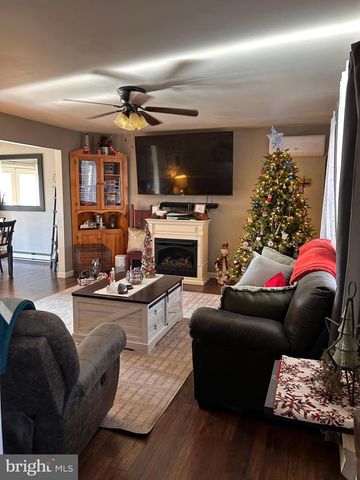 1270 FAIRVIEW DR, Bellefonte, PA 16823