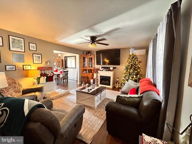 1270 FAIRVIEW DR, Bellefonte, PA 16823