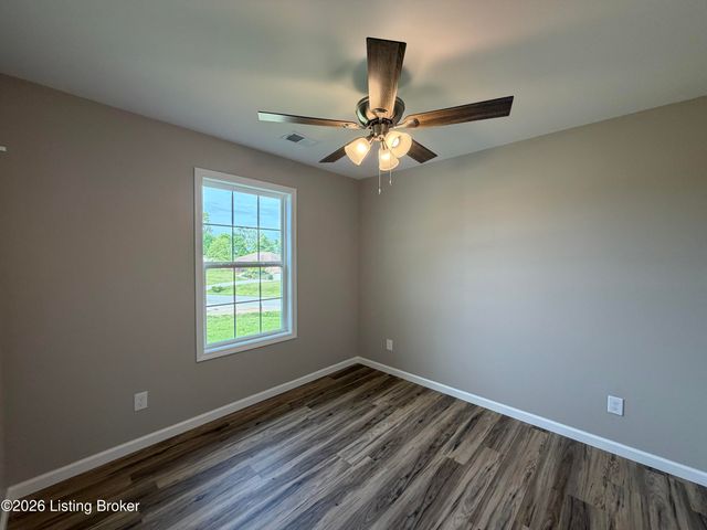 100 Clear Spring Dr, Bardstown, KY 40004