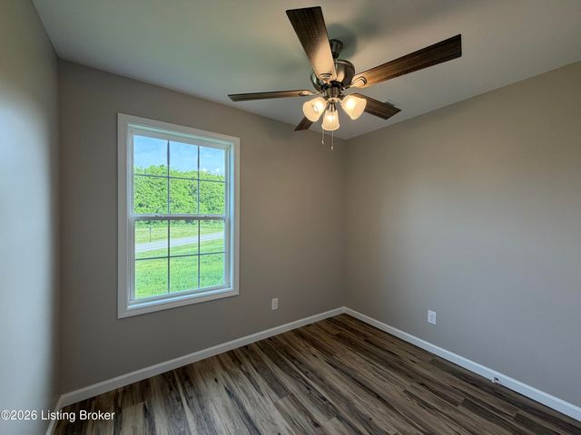 100 Clear Spring Dr, Bardstown, KY 40004