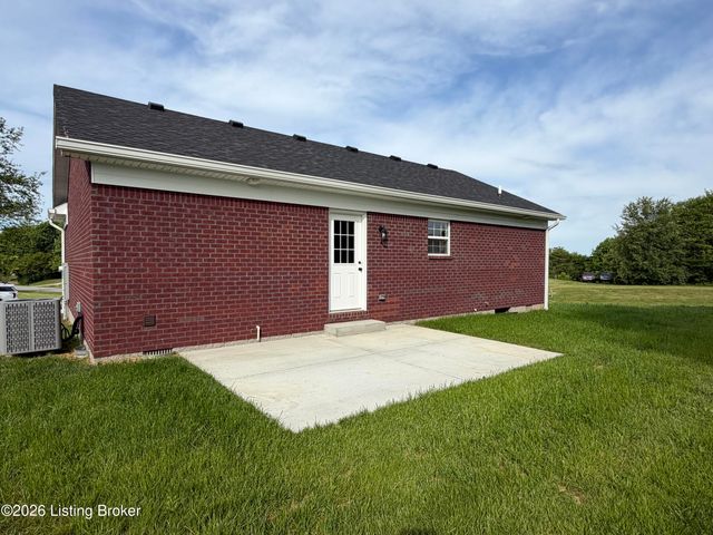 100 Clear Spring Dr, Bardstown, KY 40004