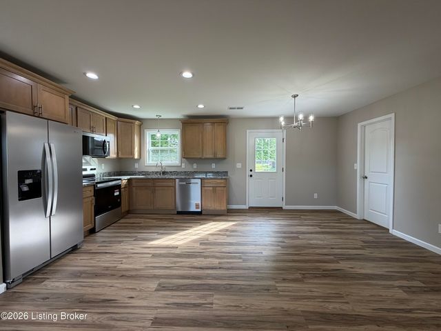 100 Clear Spring Dr, Bardstown, KY 40004