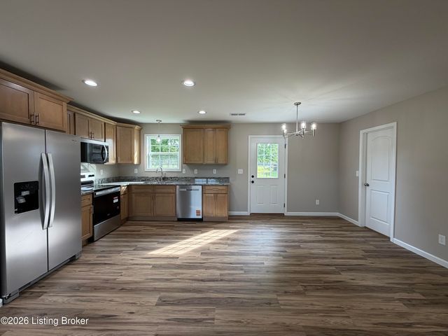 100 Clear Spring Dr, Bardstown, KY 40004