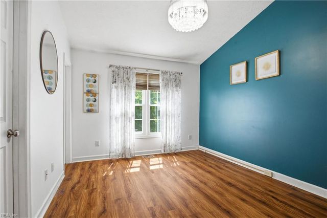 204 Arabian CIR, Yorktown, VA 23693