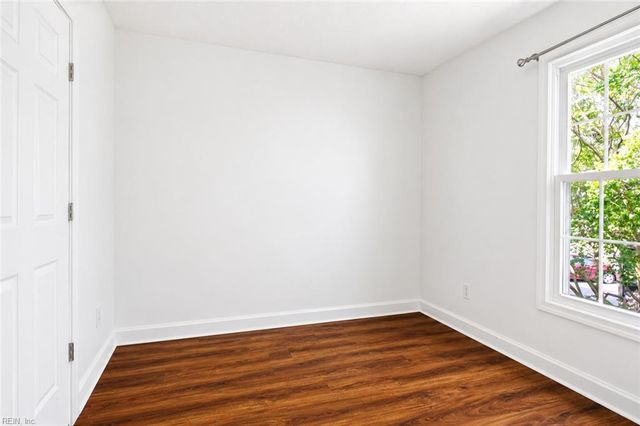 204 Arabian CIR, Yorktown, VA 23693