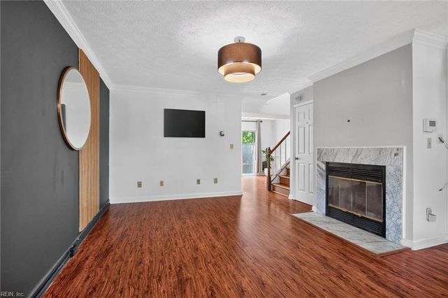204 Arabian CIR, Yorktown, VA 23693