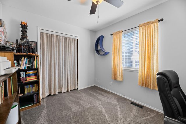 2722 S Crestline Cir, Wichita, KS 67215