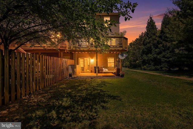 401 NIKKI TER SE, Leesburg, VA 20175