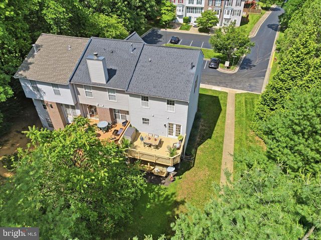 401 NIKKI TER SE, Leesburg, VA 20175