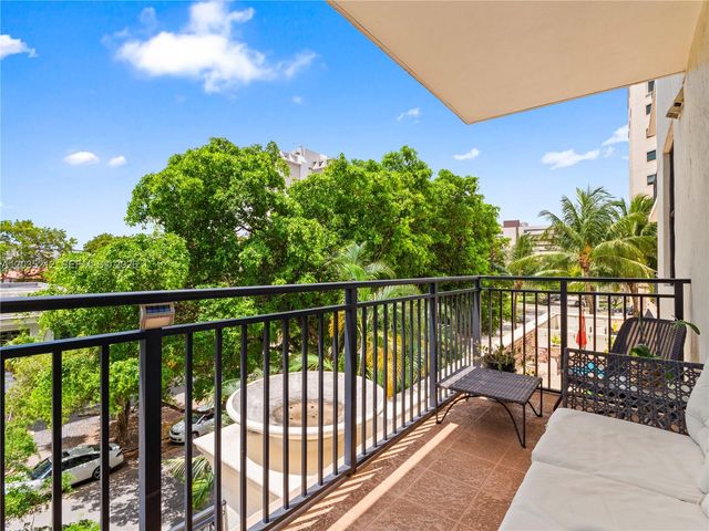 888 S Douglas Rd 302, Coral Gables, FL 33134
