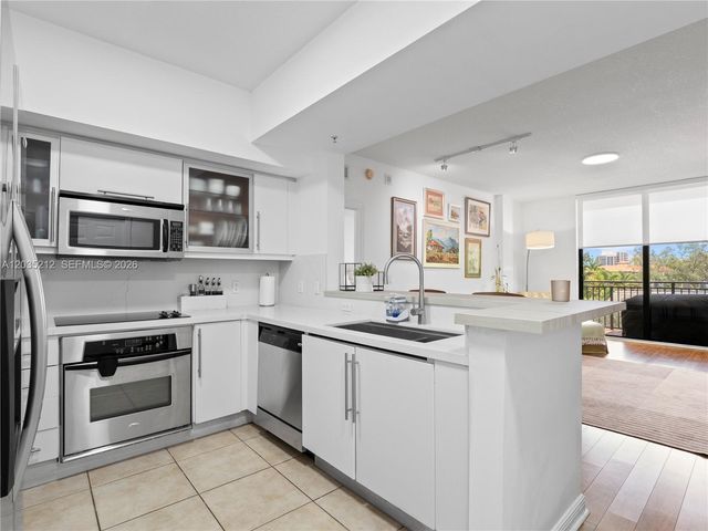 888 S Douglas Rd 302, Coral Gables, FL 33134