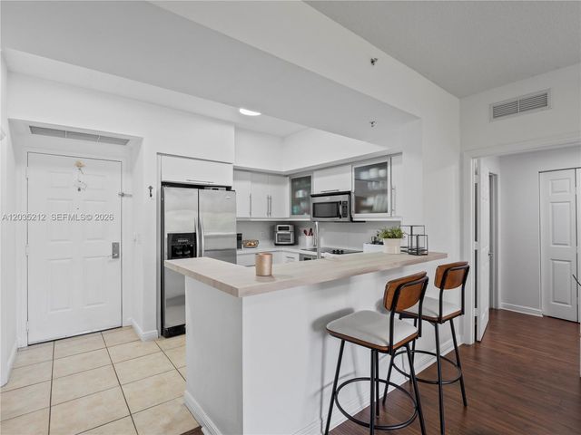 888 S Douglas Rd 302, Coral Gables, FL 33134
