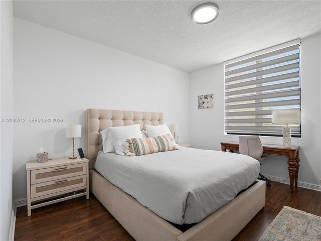 888 S Douglas Rd 302, Coral Gables, FL 33134