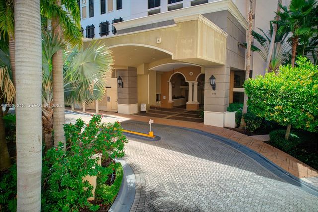 888 S Douglas Rd 302, Coral Gables, FL 33134