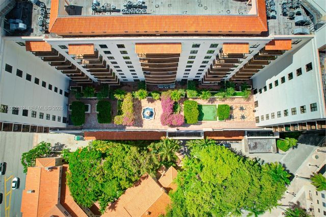 888 S Douglas Rd 302, Coral Gables, FL 33134