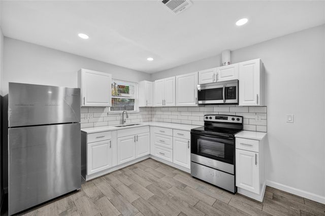 715 Nell Street, Pasadena, TX 77506