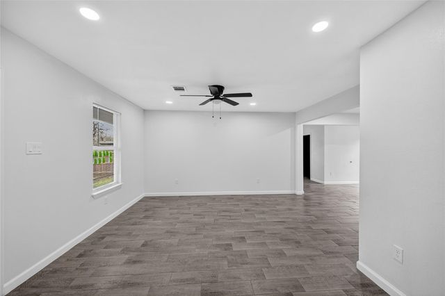 715 Nell Street, Pasadena, TX 77506