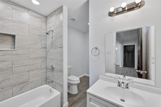 715 Nell Street, Pasadena, TX 77506