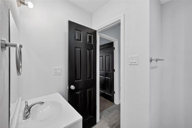 715 Nell Street, Pasadena, TX 77506