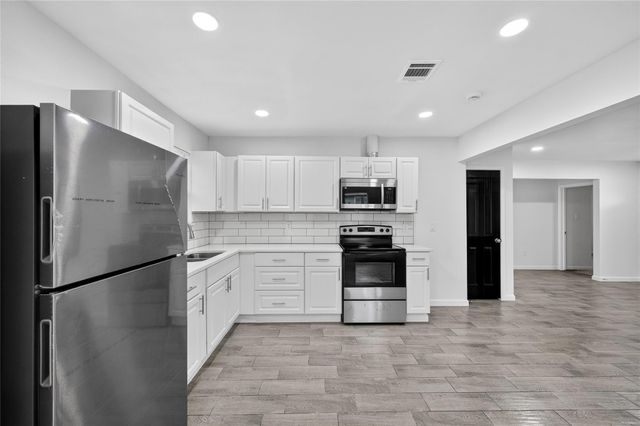 715 Nell Street, Pasadena, TX 77506