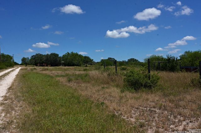 1641 Charco, Beeville, TX 78102
