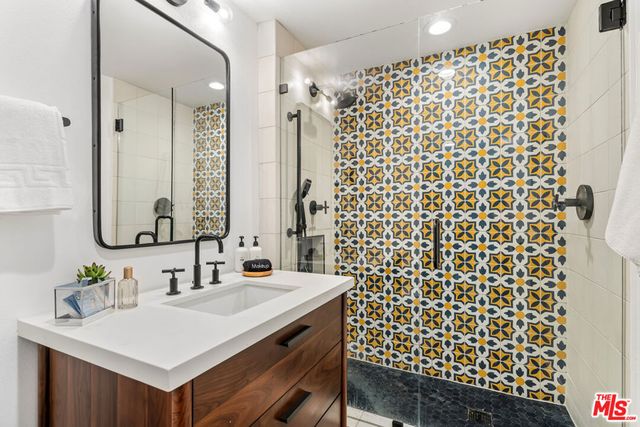 277 E Alejo Road 101, Palm Springs, CA 92262