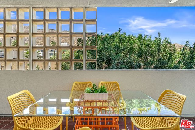 277 E Alejo Road 101, Palm Springs, CA 92262