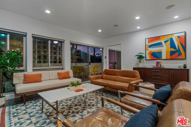 277 E Alejo Road 101, Palm Springs, CA 92262