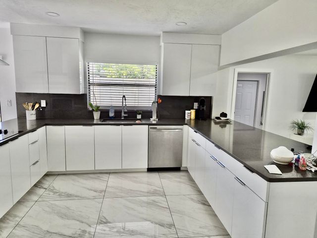 1029 OMAR Road, West Palm Beach, FL 33405