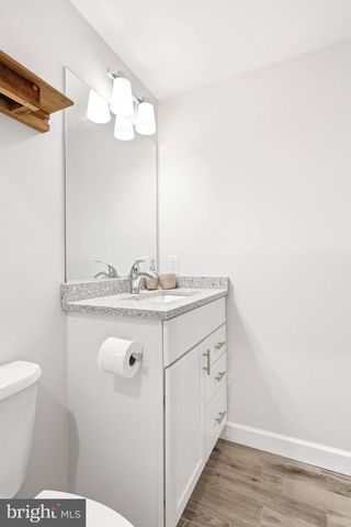 3817 REN RD, Fairfax, VA 22030