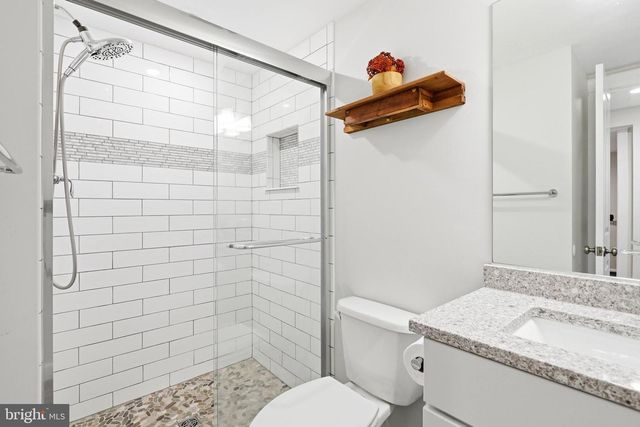 3817 REN RD, Fairfax, VA 22030