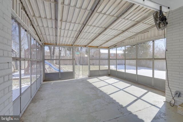 3817 REN RD, Fairfax, VA 22030