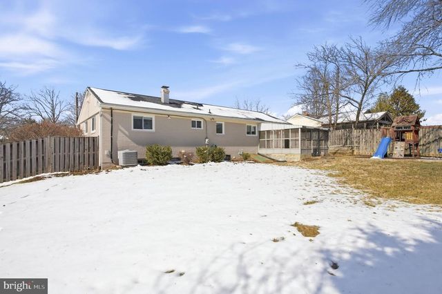 3817 REN RD, Fairfax, VA 22030