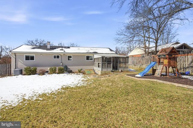 3817 REN RD, Fairfax, VA 22030