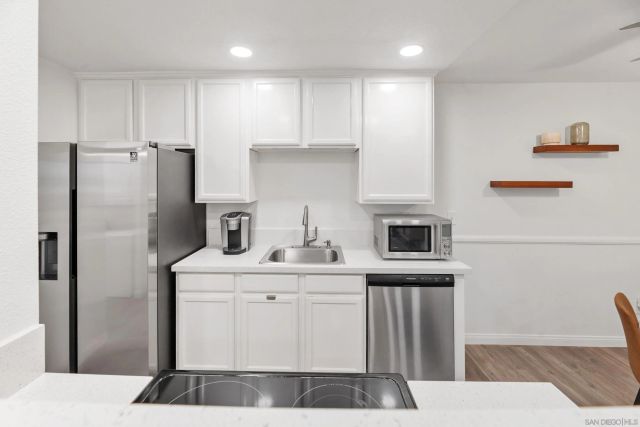 1810 S El Camino Real 101, Encinitas, CA 92024