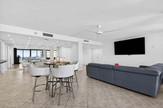 4200 N OCEAN Drive 1-1101, Singer Island, FL 33404