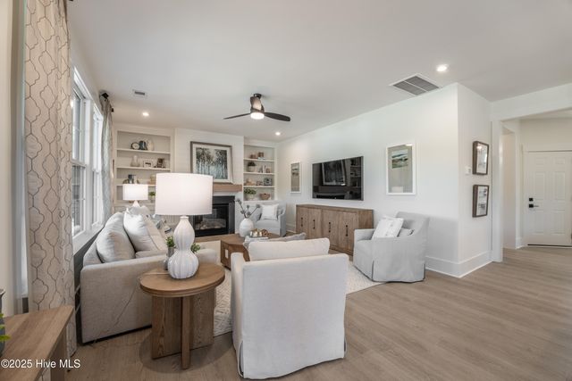 1016 Fawn Valley Way, Wilmington, NC 28409