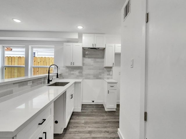 6742 Madrid Street A, Houston, TX 77021
