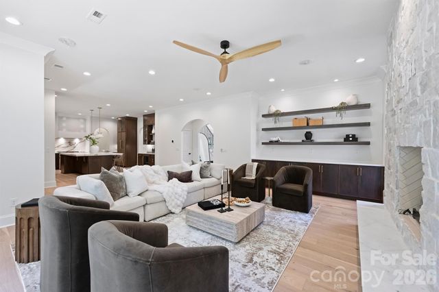 2409 Brandermill Place, Charlotte, NC 28226