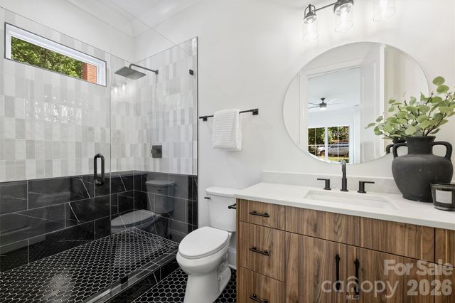 2409 Brandermill Place, Charlotte, NC 28226