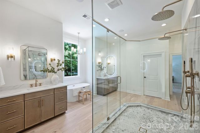 2409 Brandermill Place, Charlotte, NC 28226